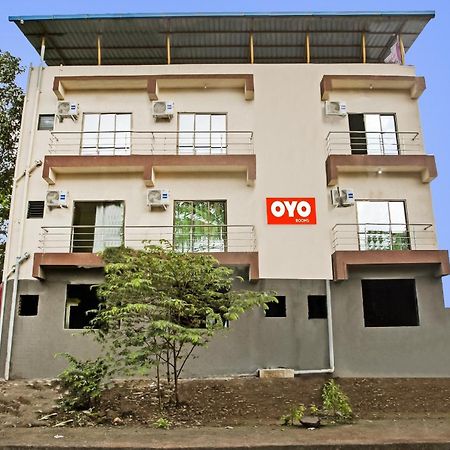 Hotel O Om Sai Residency Lodging And Boarding Taloje Bagian luar foto
