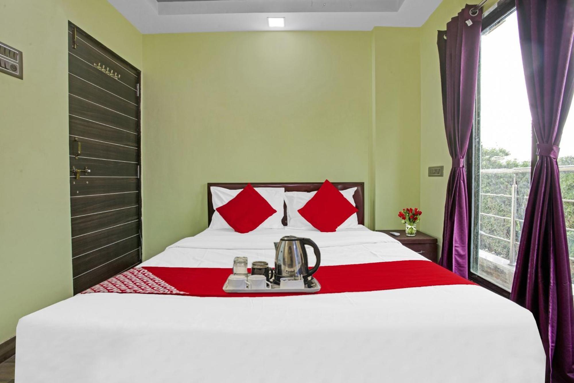 Hotel O Om Sai Residency Lodging And Boarding Taloje Bagian luar foto