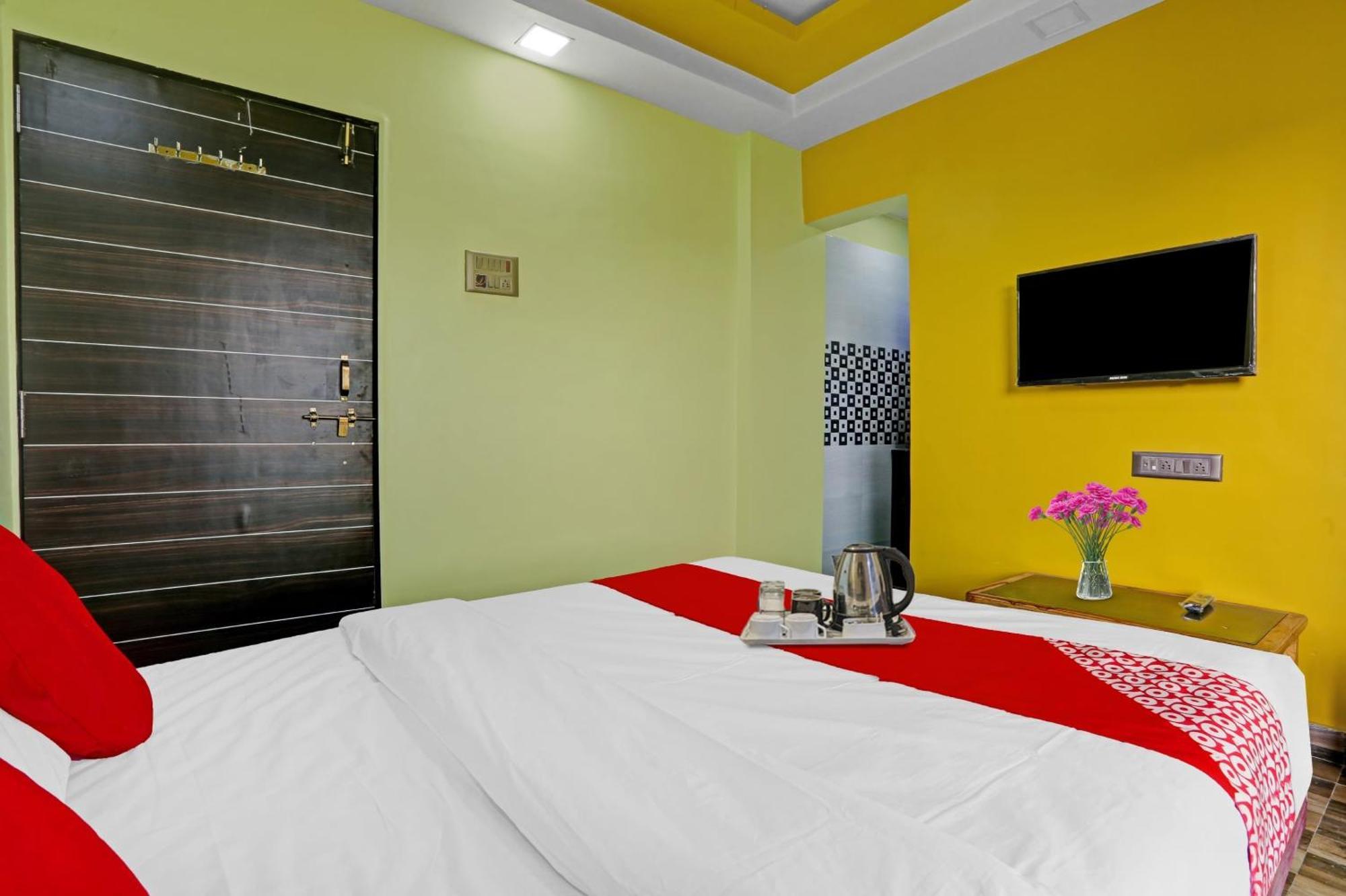 Hotel O Om Sai Residency Lodging And Boarding Taloje Bagian luar foto