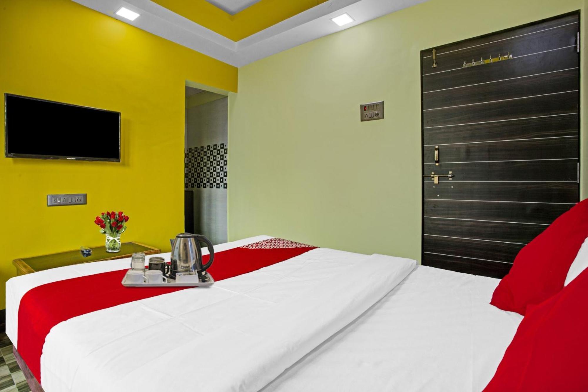 Hotel O Om Sai Residency Lodging And Boarding Taloje Bagian luar foto