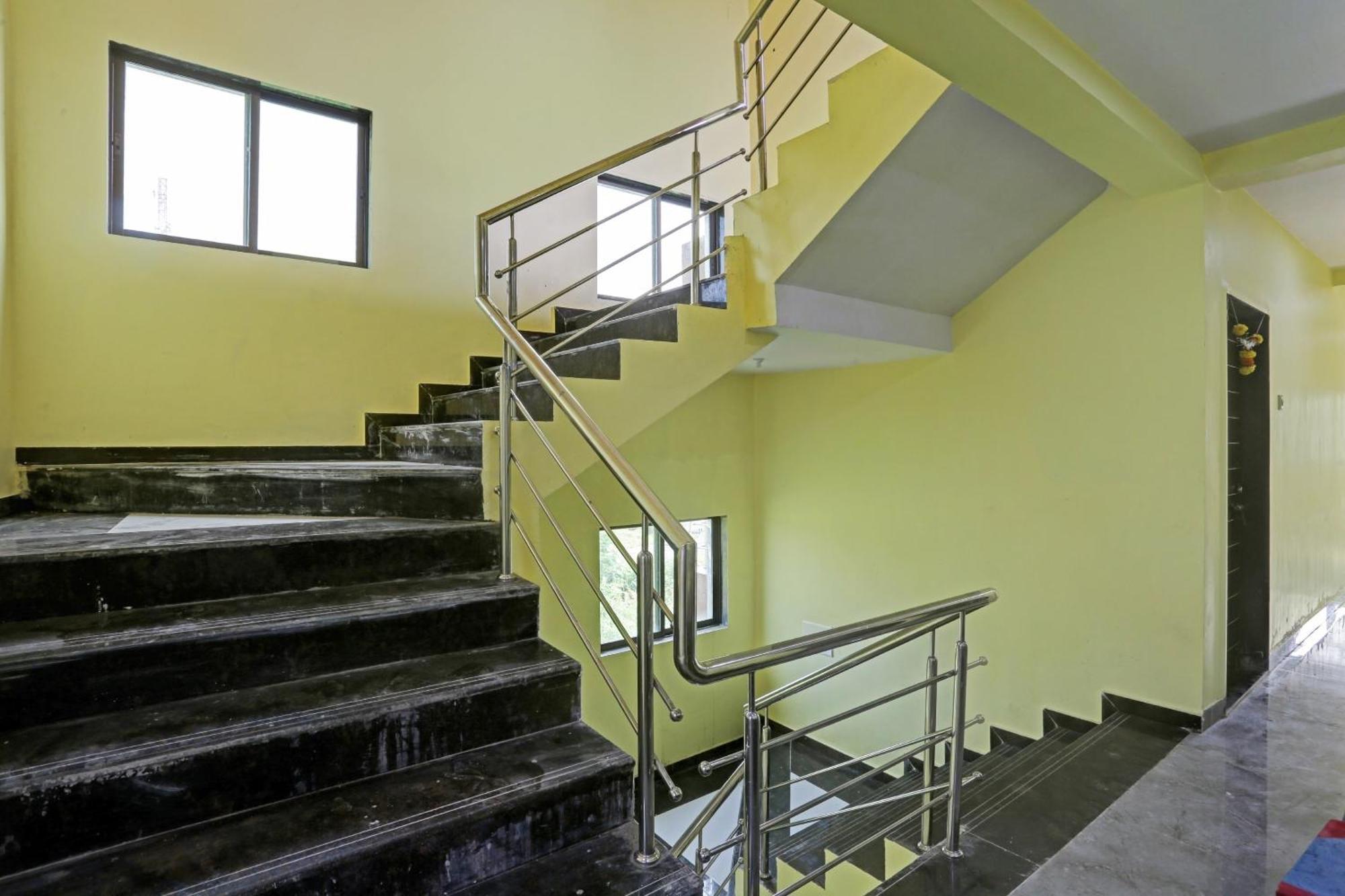 Hotel O Om Sai Residency Lodging And Boarding Taloje Bagian luar foto