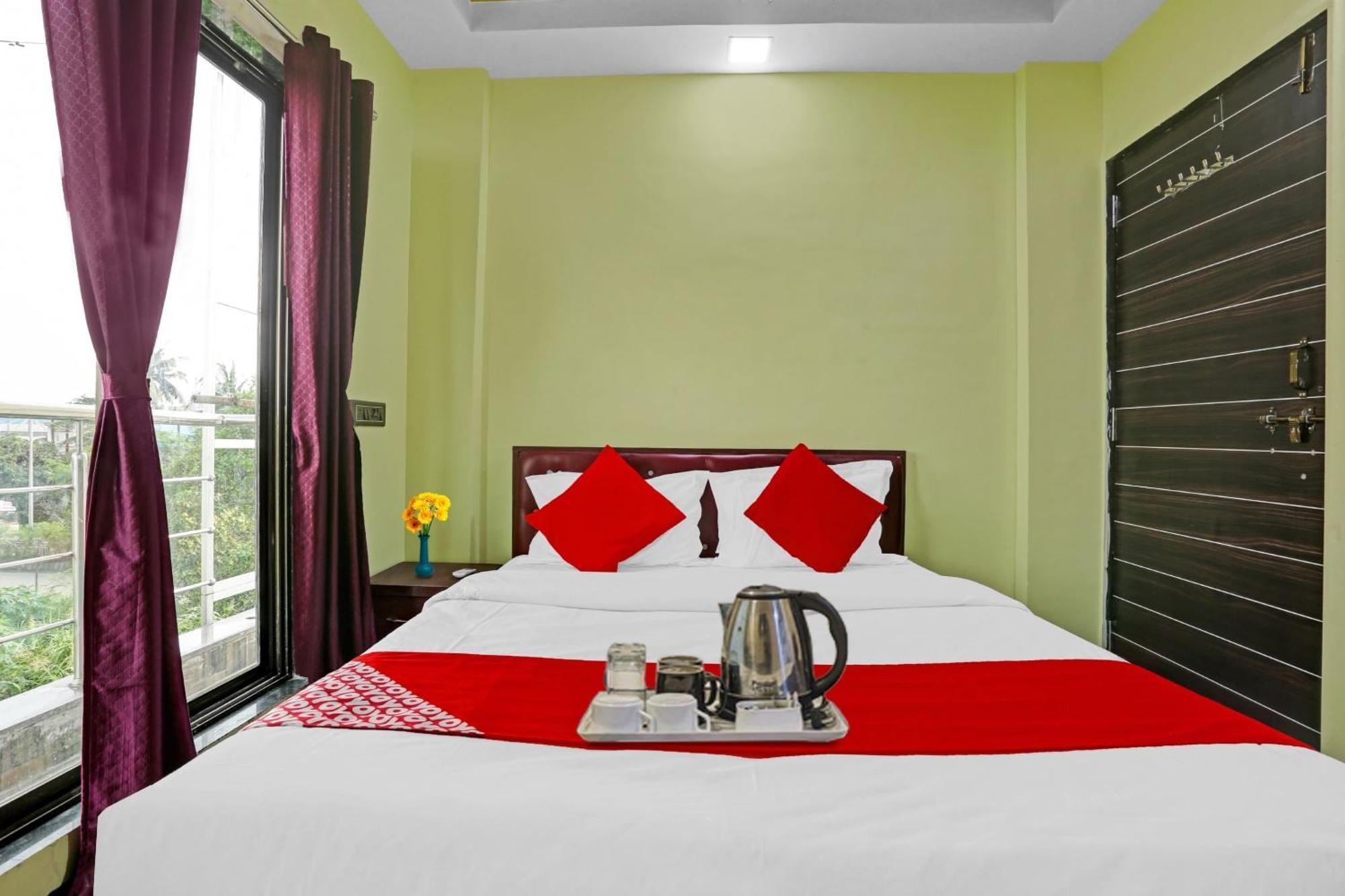 Hotel O Om Sai Residency Lodging And Boarding Taloje Bagian luar foto