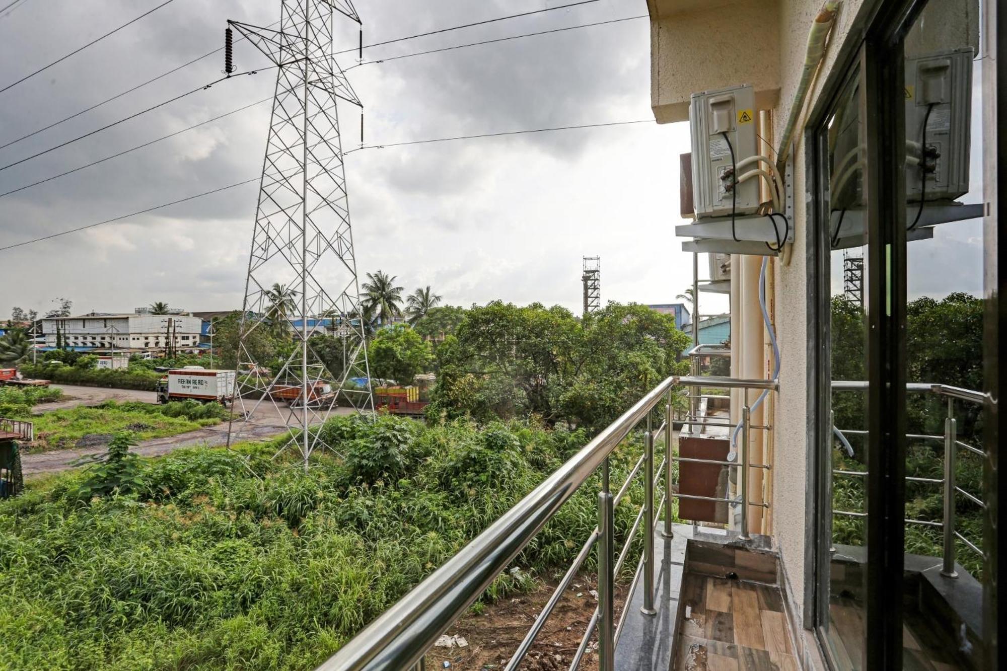 Hotel O Om Sai Residency Lodging And Boarding Taloje Bagian luar foto